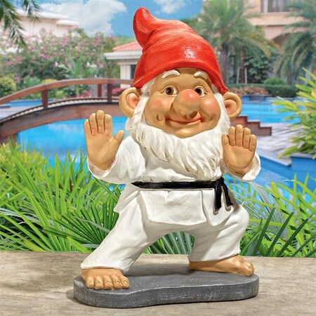 Design Toscano Karate Kobi Martial Arts Garden Gnome Statue QM7511103
